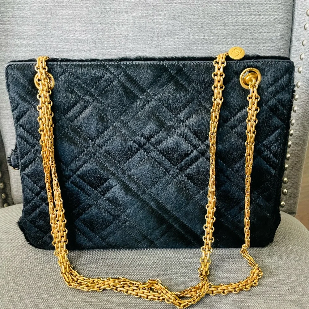 CHANEL vtg pony